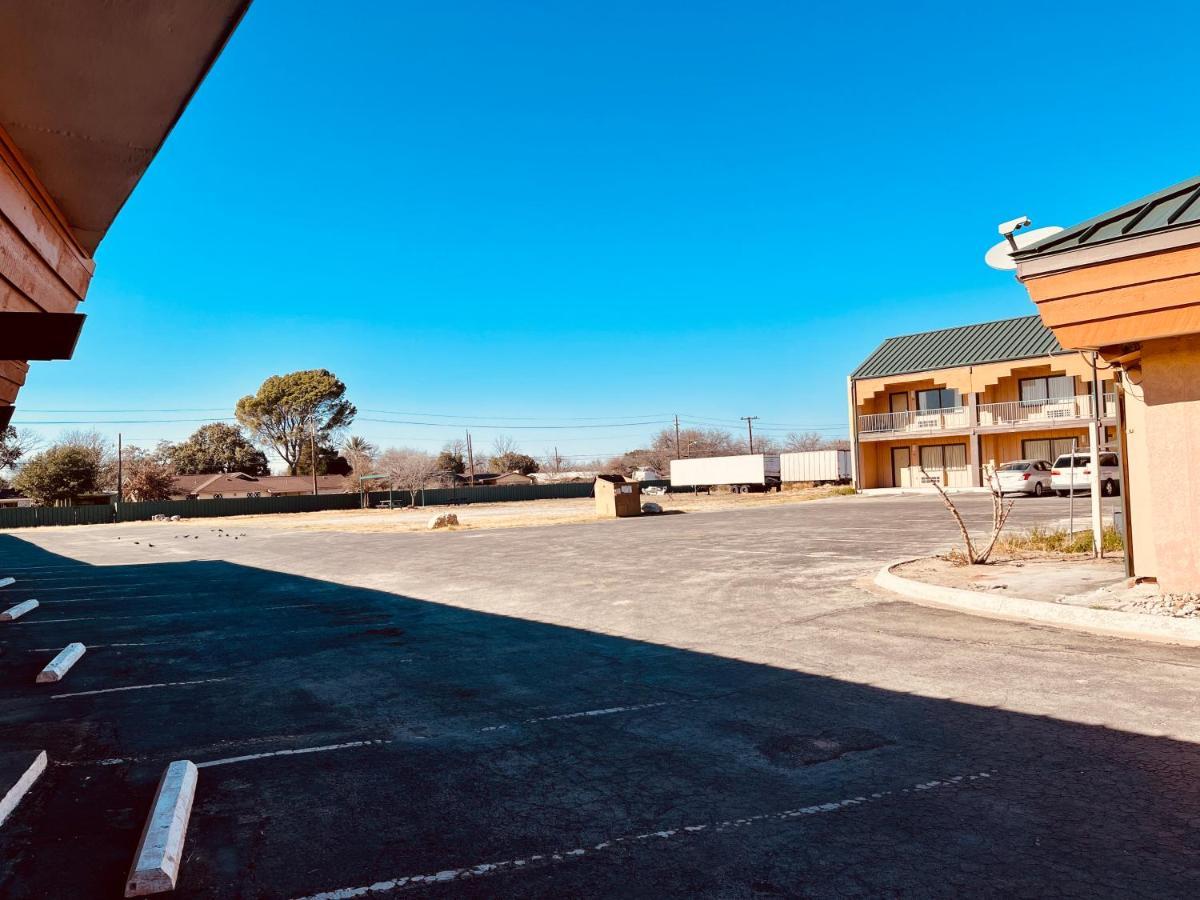 Del Rio Executive Inn Exterior foto