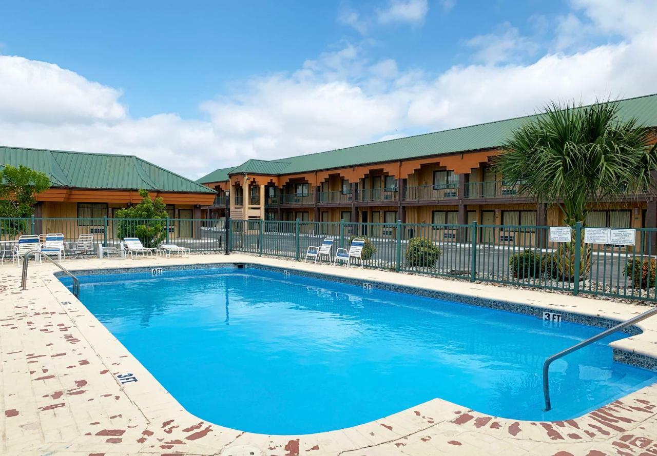 Del Rio Executive Inn Exterior foto